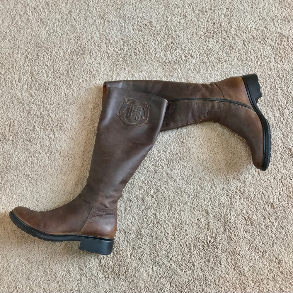 Hunter Leather Crest Riding Boot - Picture 2 of 7